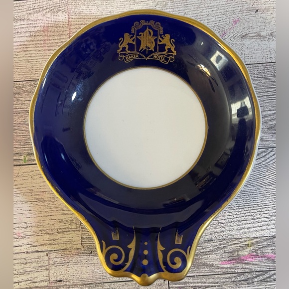 Baker Hotel Trinket Dish Syracuse China. Mineral Wells or Dallas Texas - Picture 1 of 5